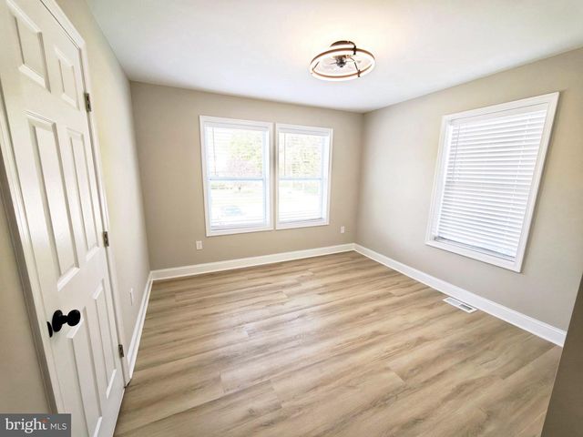 19 N RITTERS LN, Owings Mills, MD 21117