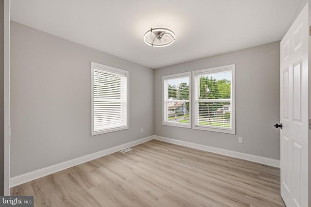 19 N RITTERS LN, Owings Mills, MD 21117