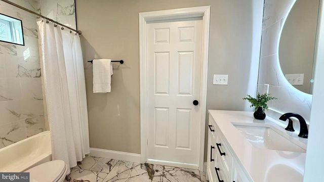 19 N RITTERS LN, Owings Mills, MD 21117