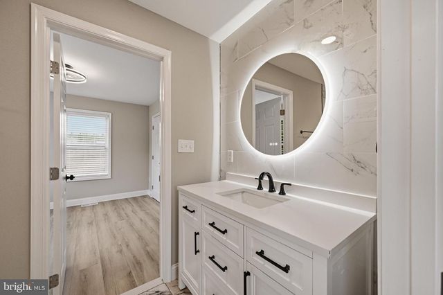19 N RITTERS LN, Owings Mills, MD 21117