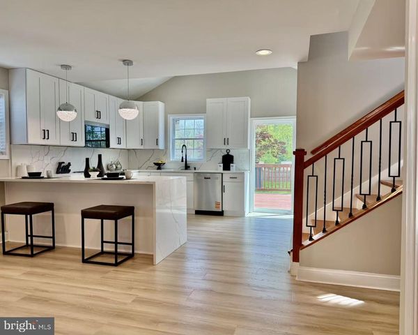 19 N RITTERS LN, Owings Mills, MD 21117
