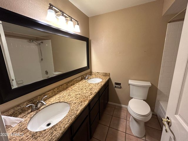 7511 W KIMBERLY Way, Glendale, AZ 85308