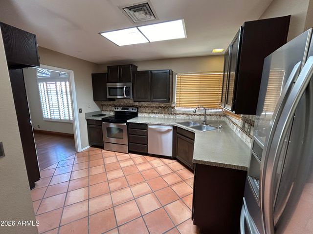 7511 W KIMBERLY Way, Glendale, AZ 85308