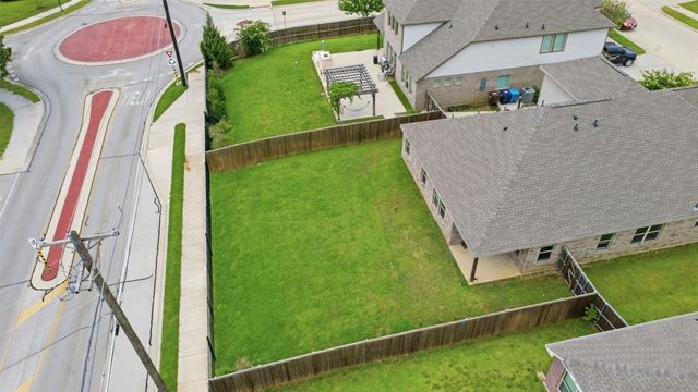 2704 Dancing Flame Drive, Denton, TX 76201