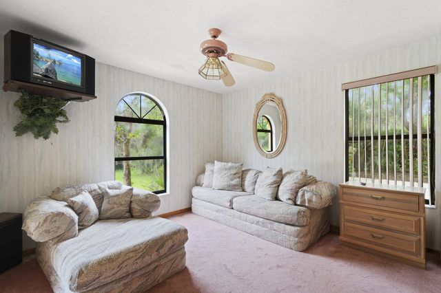 197 Tumblin Kling Road, Fort Pierce, FL 34982