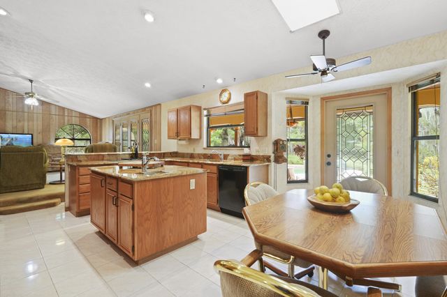 197 Tumblin Kling Road, Fort Pierce, FL 34982