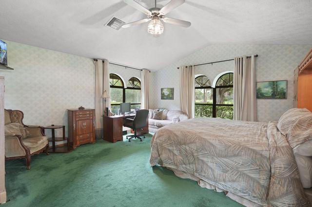 197 Tumblin Kling Road, Fort Pierce, FL 34982