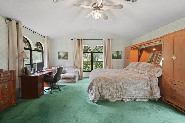 197 Tumblin Kling Road, Fort Pierce, FL 34982