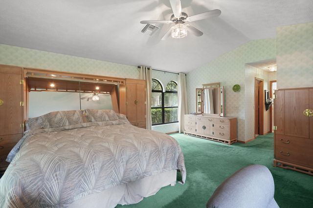 197 Tumblin Kling Road, Fort Pierce, FL 34982