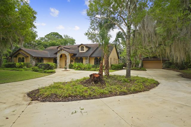 197 Tumblin Kling Road, Fort Pierce, FL 34982