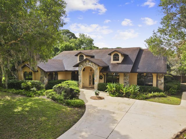 197 Tumblin Kling Road, Fort Pierce, FL 34982