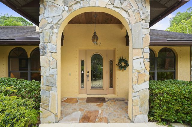 197 Tumblin Kling Road, Fort Pierce, FL 34982