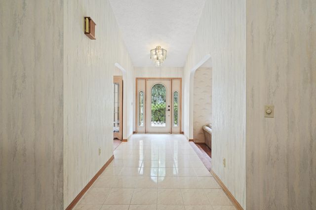 197 Tumblin Kling Road, Fort Pierce, FL 34982