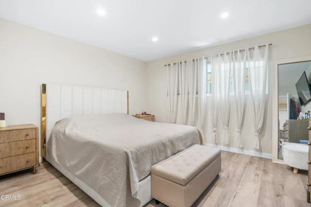 20224 Cohasset Street 12, Winnetka, CA 91306