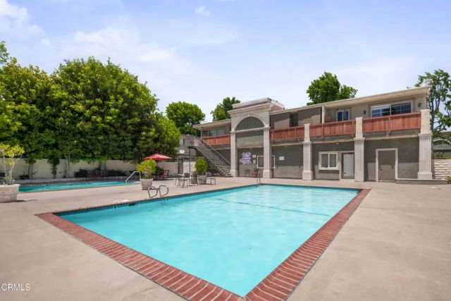 20224 Cohasset Street 12, Winnetka, CA 91306