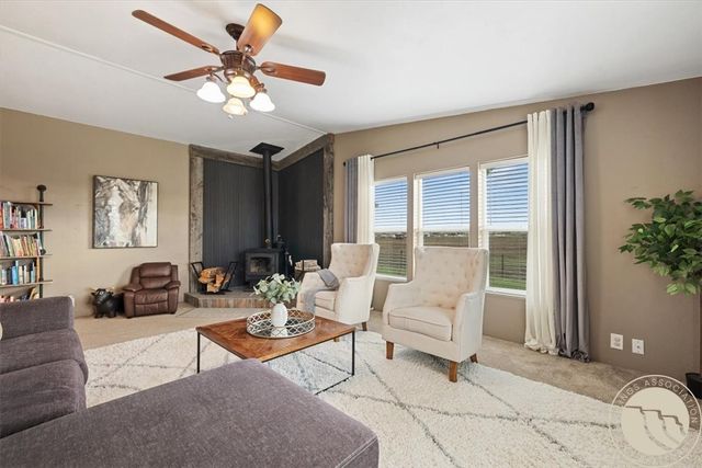 2285 N 9th, Worden, MT 59088