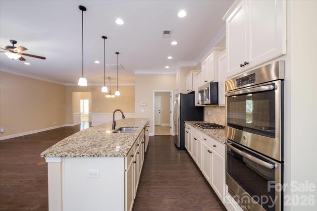 5004 Star Hill Lane, Charlotte, NC 28214