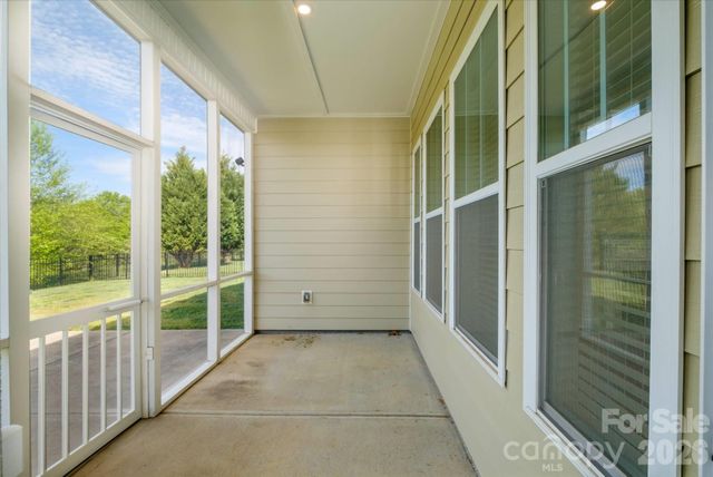 5004 Star Hill Lane, Charlotte, NC 28214