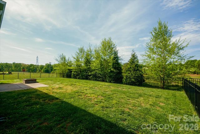 5004 Star Hill Lane, Charlotte, NC 28214