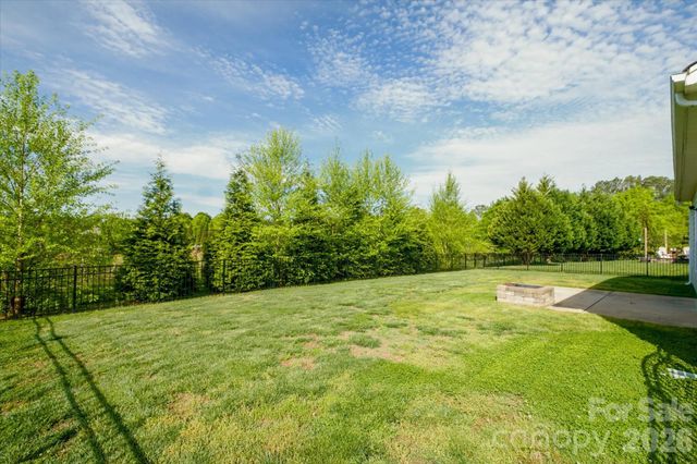 5004 Star Hill Lane, Charlotte, NC 28214