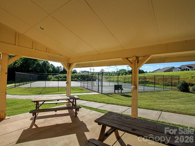 5004 Star Hill Lane, Charlotte, NC 28214