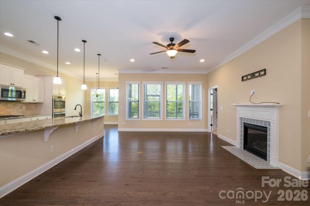 5004 Star Hill Lane, Charlotte, NC 28214