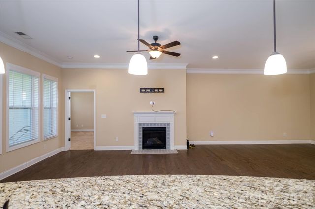 5004 Star Hill Lane, Charlotte, NC 28214