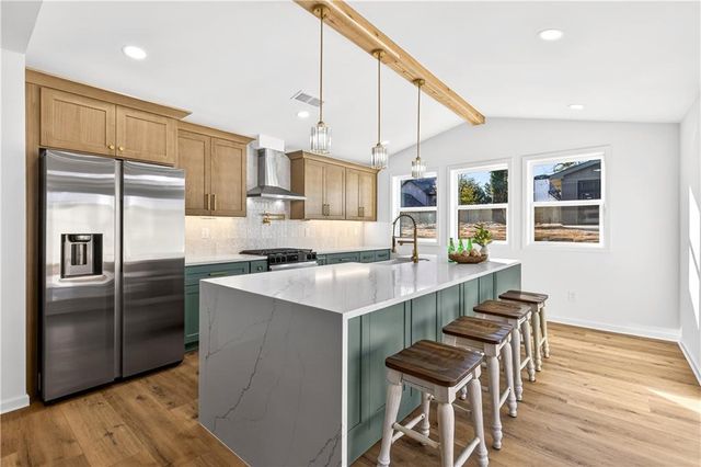 2720 Ivanhoe SE Lane, Smyrna, GA 30082