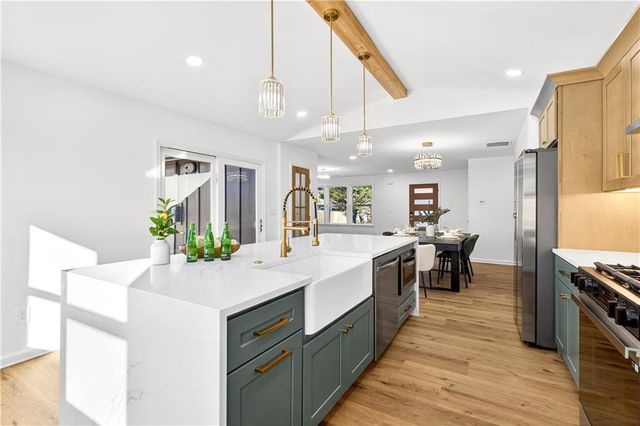 2720 Ivanhoe SE Lane, Smyrna, GA 30082