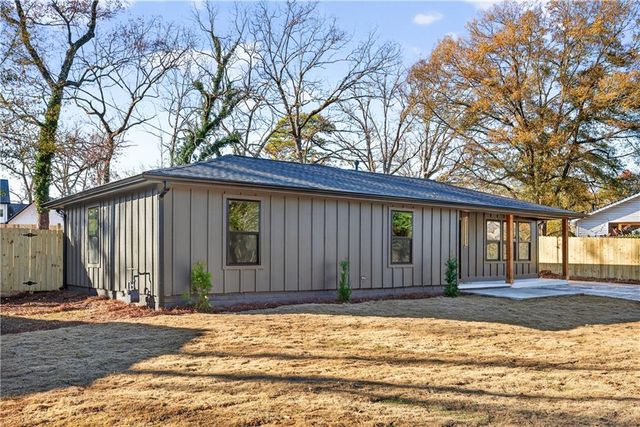 2720 Ivanhoe SE Lane, Smyrna, GA 30082