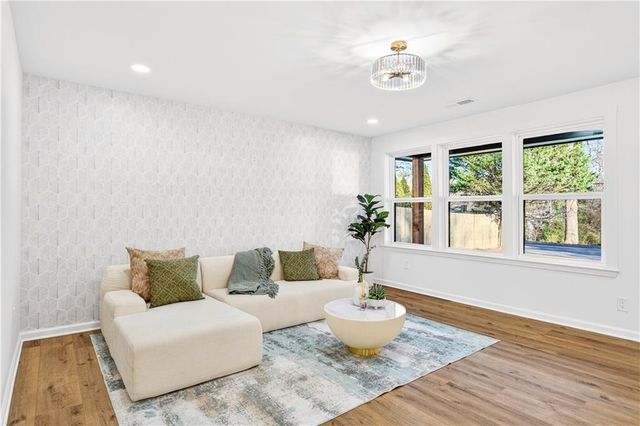 2720 Ivanhoe SE Lane, Smyrna, GA 30082