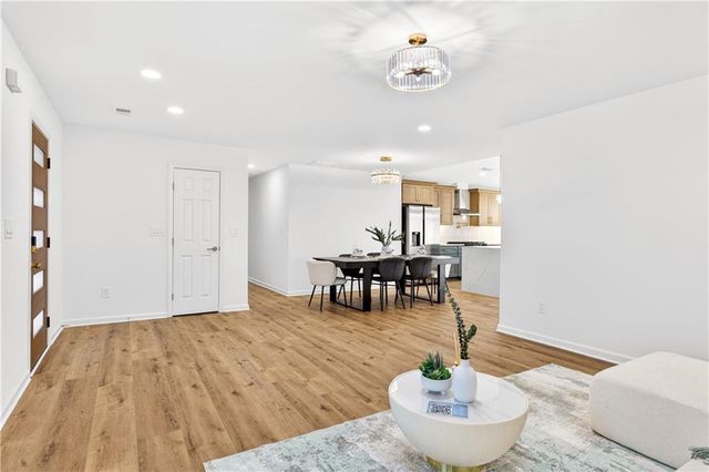 2720 Ivanhoe SE Lane, Smyrna, GA 30082