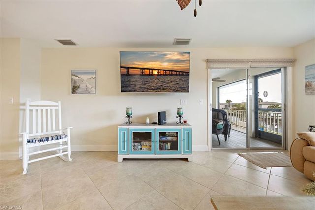 843 SE 46th LN # 6, Cape Coral, FL 33904