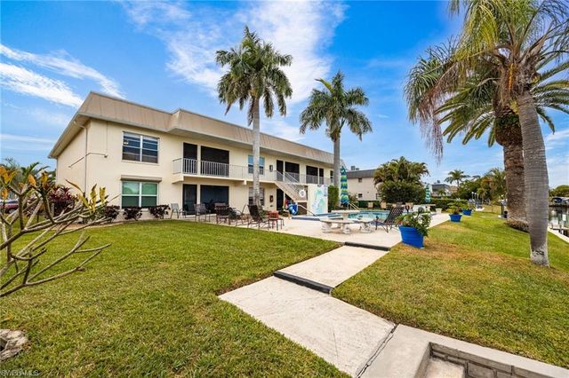 843 SE 46th LN # 6, Cape Coral, FL 33904