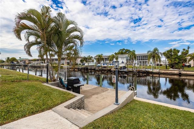 843 SE 46th LN # 6, Cape Coral, FL 33904