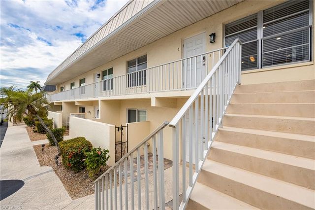 843 SE 46th LN # 6, Cape Coral, FL 33904