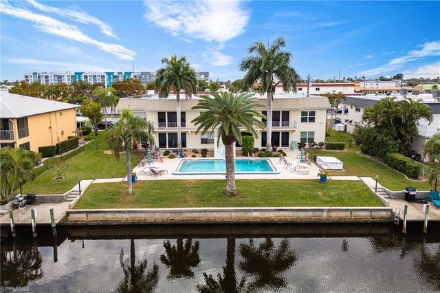 843 SE 46th LN # 6, Cape Coral, FL 33904