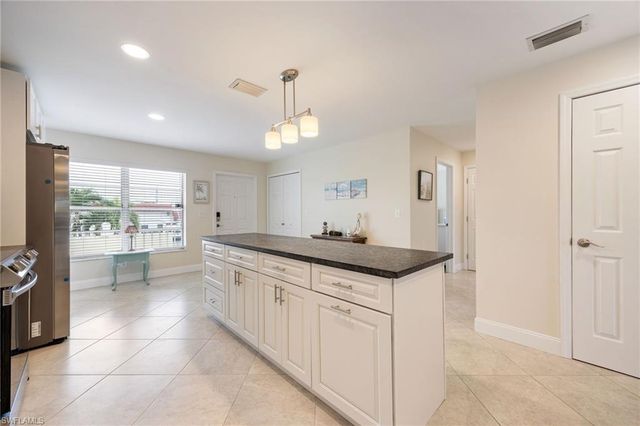 843 SE 46th LN # 6, Cape Coral, FL 33904