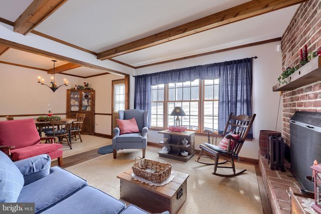 475 LESENTIER LN, Harrisburg, PA 17112