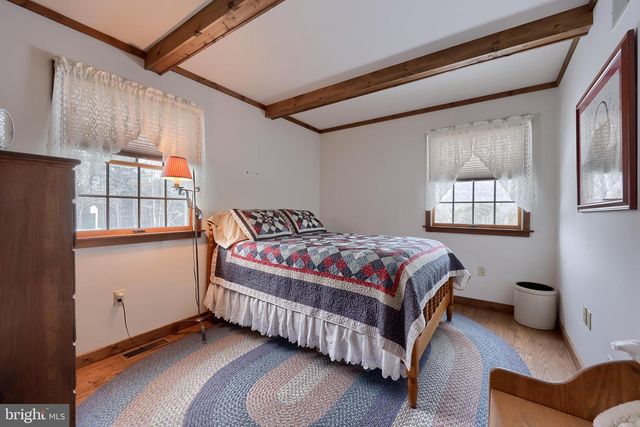 475 LESENTIER LN, Harrisburg, PA 17112