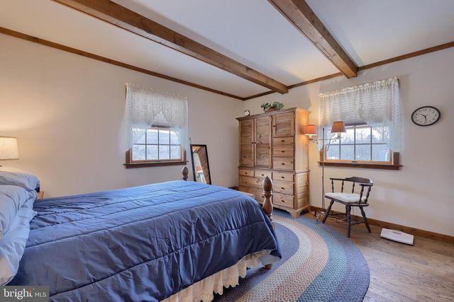 475 LESENTIER LN, Harrisburg, PA 17112