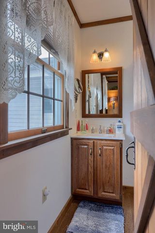 475 LESENTIER LN, Harrisburg, PA 17112