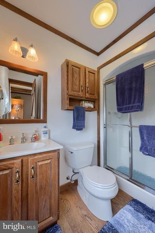 475 LESENTIER LN, Harrisburg, PA 17112