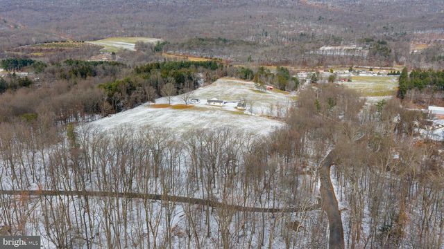 475 LESENTIER LN, Harrisburg, PA 17112