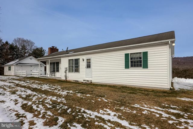 475 LESENTIER LN, Harrisburg, PA 17112