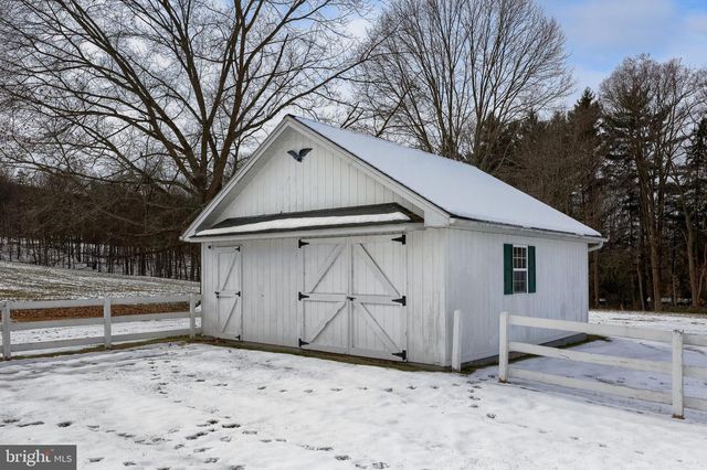 475 LESENTIER LN, Harrisburg, PA 17112