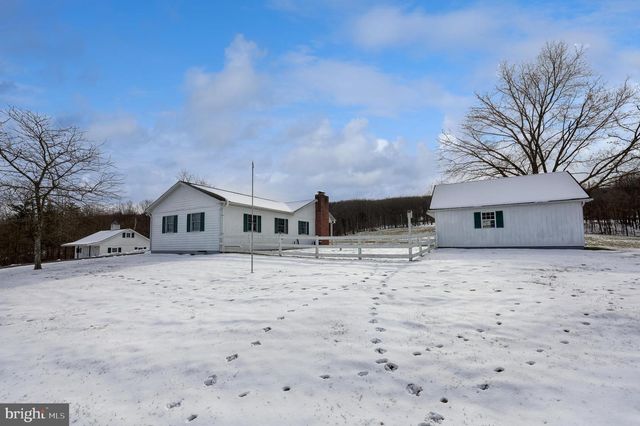 475 LESENTIER LN, Harrisburg, PA 17112