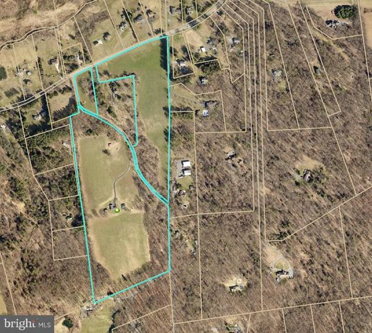 475 LESENTIER LN, Harrisburg, PA 17112