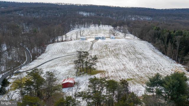 475 LESENTIER LN, Harrisburg, PA 17112