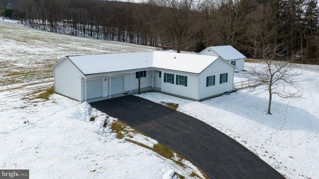 475 LESENTIER LN, Harrisburg, PA 17112
